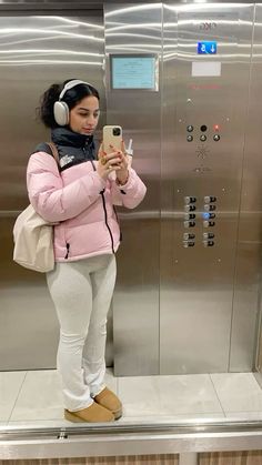 North Face Puffer Coat Outfit, Platform Ugg Mini Outfit, Airpod Maxes Aesthetic, Pink Airpod Max Aesthetic, Pink Puffer Outfit, Northface Jacket Outfits, Edikted Outfit Aesthetic, Airpod Max Outfit, Pink Uggs Outfit