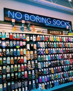 Stylish Socks, Crazy Socks, Winter Girls, Cute Socks, Girls High, Happy Socks, Trend Fashion, Look Vintage, Cool Socks