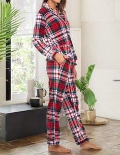 Enjoy cozy comfort and style with this Holiday Red Fleece Printed Long Sleeve Pajamas Top & Pants Set. This set offers a fleece printed jacket with two side pockets and matching adjustable drawstring pants for a complete look. The fabric is soft and comfortable for a comfortable sleep. The pajamas set is made of premium satin fabric,skin friendly,breathable,lightweight,keeps easeful sleeping at night 60%Polyester/ 35%Rayon/5%Spandex. Brand Size Dress Bust Waist Hip XS 0-2 31-32.5'' 23-24'' 31-34" S 4--6 33-35'' 25-26'' 35-37" M 8--10 35-36'' 27-28'' 38-39" L 12--14 38-40'' 29-31'' 40-42" XL 14-16 40-42'' 33.5-36'' 44-46" 2XL 18-20 42-44'' 37-40'' 47-50" 3XL 22-24 44-46'' 41-46'' 51-55" 4XL 26-28 46-48'' 47-50'' 56-60" Long Sleeve Pajamas, Printed Jacket, Winter Knit Hats, Red Fleece, Holiday Red, Top Pants Set, Pajamas Set, Pajama Top, Print Jacket