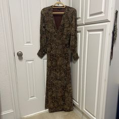 Brown Paisley Flowing Wrap Maxi Dress. Unworn. Paisley Dress Brown, Bohemian V-neck Maxi Dress With Paisley Print, Fall Paisley Print V-neck Maxi Dress, Brown Floral Print V-neck Dress, Patterned Paisley Print V-neck Maxi Dress, Maxi Wrap Dress, Paisley, Colorful Dresses, Maxi Dress