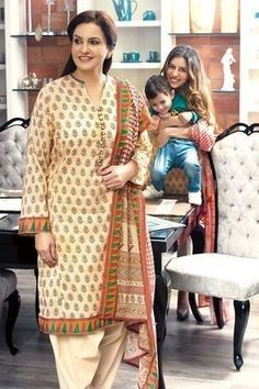 Saba Faisal, Kurti Pattern, Adorable Dresses, Digital Dress, Embroidery Suits Punjabi, Moslem Fashion, Pakistani Style, Kurti Patterns, Lawn Suit