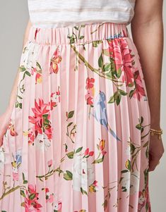 Clarisse Pleated Skirt Babbie's Store Bird Floral Blush - $32.00 Spartina 449, Pleated Skirt, Cute Clothes, Midi Skirt, Blush, Size Medium, Elastic, Skirt, Zipper