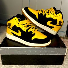 Authentic “Bumblebee” Ones. Y2k. Preowned And Still In Great Condition. A Few Scuffs On The Inner Sides. With Original Box. Rare. Size: Youth 6.5, Womens 8.5 Can Also Be Matched With And Bundled With The Matching Basketball Shorts, Another Listing I Have Up! Yellow Casual Basketball Shoes With Contrast Sole, Casual Yellow Custom Sneakers With Gum Sole, Casual Yellow Basketball Shoes With Contrast Sole, Yellow Custom Sneakers With Round Toe, Casual Yellow Basketball Shoes, Custom Casual Mustard Sneakers With Round Toe, Casual Custom Sneakers With Round Toe In Mustard, Casual Mustard Custom Sneakers With Round Toe, Casual Yellow Basketball Shoes For Streetwear