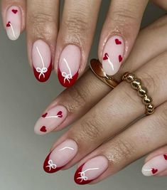 Nail Ideas Girly, Easy Design Nails, Difficult Nail Designs, Fall Cute Nails, Summer Nail Inspo 2024 Almond Short, Nail Designs August, Short Nail Inspo Summer 2024, Simple Summer Nails 2024, Nail Art Almond Shape