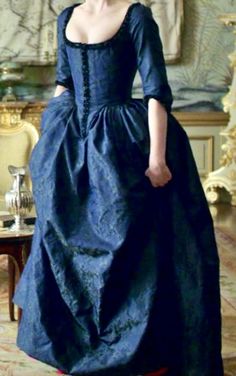 18th Century English Fashion, 18th Century Royal Dress, 17000s Fashion, 1700 French Fashion, 18th Century Dresses Royal, 1720s Fashion Women, 18th Century Day Dress, 1600s Outfits, 1700 Fashion Women