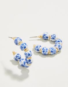 Charming ceramic blue flower beads make these Annabelle Beaded Hoop Earrings unique and just what your outfit needs! Blue China Earrings, Spartina 449 Jewelry, Coastal Granddaughter Earrings, Blue And White Jewelry, Preppy Earrings, Outfit Needs, Hooped Earrings, Blue And White Earrings, Fantasy Earrings