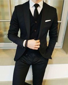 Men Suits Black, Prom For Guys, Prom Tuxedo, Rivaldo, Men's Business Suits, Designer Suits For Men, Slim Fit Suits, Men’s Suits