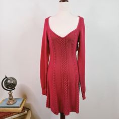 Free People Sweater Dress, New With Tag. Cut-Out And Button Closure At Back. Fit And Flare Shape, Scoop V Neckline. Cable Knit Details. Size Large 31" Bust 36" Length New With Tags Condition No Visible Signs Of Wear Style Profile: Femme Preppy Cozy Boho Free People Sweater Dress, Free People Dress, Style Profile, Women's Fashion Dresses, Cable Knit, Fit And Flare, Cut Out, Free People, Top Styles