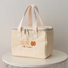 Shipping: Worldwide Express Shipping AvailableDelivery time: 7-15Days Fast ShippingReturns: Fast refund, 100% Money Back Guarantee.Brand Name: MARY&RAPTORMaterial: CanvasOrigin: Mainland ChinaCN: ZhejiangType: 2 PersonsPlace Of Origin: China (Mainland)Model Number: 275252 Stylish Lunch Bags, Picnic Dinner, School Picnic, Homemade Lunch, Canvas Lunch Bag, Reusable Lunch Bags, Samsung Z Flip, Bunny And Bear, Sac Lunch