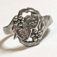 Vintage Heart Ring Size 9 Two 2 Hearts Silver Tone Leaves Flowers Chinese Letter Celtic Claddagh Ring, Chinese Letters, Sterling Silver Heart Earrings, Plus Size Stores, 2 Hearts, Silver Heart Earrings, Heart Shaped Jewelry, Bling Rings, Vintage Heart