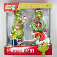 the grinch 2 - piece figure set is in its box