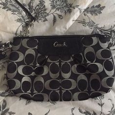 Large Coach Wristlet, Never Been Used With Tag. Bags Coach, Coach Wristlet, Wristlets, Coach Bags, Clutches, Bag Lady, Women Shopping, Color, Black