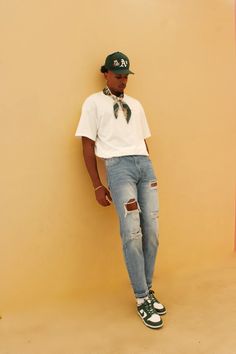 Mens Low Top Doc Martens Outfits, Ashton Sanders Style, Street Fashion Photoshoot Men, Preppy Street Style Men, Men Photoshoot Poses Style, Men’s Summer Streetwear Style, Club Fits Men, Men Fall Streetwear, Preppy Photoshoot