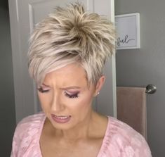 Cute Haircuts, Pixie Hair, Fun Hair, Mom Hairstyles, Amazing Hair, Perfect Brows, Hair Colours