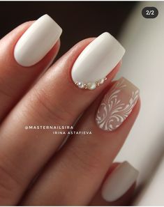 Elegant Wedding Nails For Bride Short, Elegant Bridal Nails Designs, Ivory Wedding Nails, Wedding Nails With Pearls, Bridal Toe Nails, Elegant Wedding Nails For Bride, White Nail Ideas, Wedding Day Nails, Bridal Nails Designs