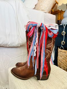 Trending cowboy boots with ribbon Preppy Cowboy Boots, Hoco Overalls, Uga Gameday, Modest Fashion Fall, Cute Cowgirl Boots, Kansas University, Belmont University, Hotty Toddy, Tailgate Outfit