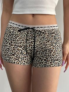 Low Rise Leopard Print Lace Trim Shorts - AnotherChill Street Punk, Jeans Outfit Summer, Leopard Print Shorts, Lace Trim Shorts, Punk Vintage, Ripped Denim Shorts, Crop Top Dress, Jean Flare, Print Shorts