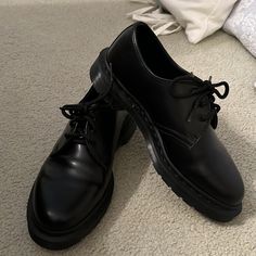 Brand New Never Worn. These Run A Bit Big I Am A Size 6 But These Fit More Like A 6.5 - 7. Beautiful Shoes Wear Them With Anything! Questions? Leave A Comment Below! Classic Lace-up Shoes With Round Toe For Streetwear, Classic Round Toe Oxfords For Streetwear, Classic Oxfords With Round Toe For Streetwear, Dr Martens Black, Leather Oxford Shoes, Dr Martens Shoes, Martens Shoes, Shoes Color, Beautiful Shoes