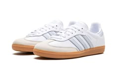 Shop SAMBA OG WMNS "Halo Blue" at Stadium Goods, the world's premier marketplace for authentic sneakers and streetwear. Fast shipping, easy returns. Addias Shoes, Adidas Shoes Samba, Sambas Adidas Women Outfit, Adidas Samba Og White, Samba Adidas, Samba Shoes, Adidas Samba Og, Popular Sneakers