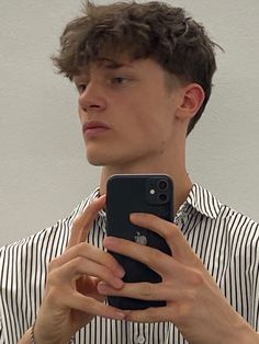 Short Hairstyles For Men Aesthetic, Mens Short Sides Haircut, Men’s Hair Long Too Short Sides, Guys Hair 2023, Short Textured Fringe Haircut Men, Best Haircuts For Wavy Hair Men, Haircuts For Brown Men, Curly Hair Men Haircut 2023, Guys Hairstyles Wavy Short Hair