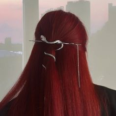 Experimental Fashion, Snake Hair, Metal Hair Clip, Metal Hair, Red Eyes, Lynx, Pretty Hairstyles