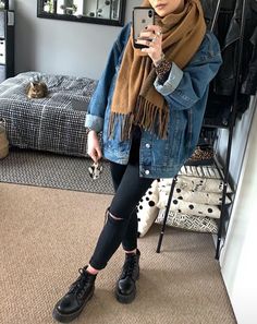 Autumn Outfits Jeans Jacket, Chelsea Boots Outfit Rainy Day, Navy Corduroy Jacket Outfit, Mom Jeans Outfit Boots, Shacket Outfit Women 2024, Sweatshirt And Boots Outfit, Outfits Winter 2024 Women, Oversized Jean Jacket Outfit Winter, Winter Outfits Doc Martens