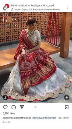 Red Heavy Bridal Lehenga, Red Dulhan Lehenga, Red Meenakari Lehenga For Wedding, Falguni Shane Peacock Lehenga Red, Red Meenakari Lehenga, Best Indian Wedding Dresses, Latest Bridal Lehenga Designs, Bridal Lehenga Designs, Latest Bridal Lehenga