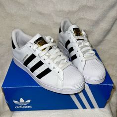 Description:
Step into a classic with the adidas Men’s Superstar Shoe. Featuring the iconic shell toe and 3-Stripes, this sneaker is a perfect blend of retro style and modern comfort. A timeless piece for any casual outfit.

Tags:
#adidas #Superstar #SneakerStyle #Streetwear #ClassicSneakers #ShellToe #3Stripes #AdidasOriginals #MensFashion #CasualLook #Sneakerhead #TimelessStyle Adidas Superstar Aesthetic, Adidas Superstar Men, Addias Shoes, Aesthetic Guy Outfits, Adidas All Star, Superstar Adidas, Tenis Converse, Superstar Shoes