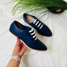 All Black Footwear Lace Up Oxford Shoes In Dark Blue. Has White Laces And White And Tan Outsoles. This Leather Is Soo Buttery Soft! Lace Up Oxford Shoes, Black Footwear, Shoes Color, Flat Shoes Women, All Black, White Lace, Loafer Flats, Oxford Shoes, Dark Blue