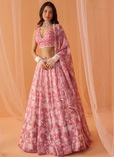 Discover the allure of Dusty Pink and White Floral Printed Lehenga – a captivating ensemble of chanderi fabric with exquisite print, stone work, and embroidery. Cancan Lehenga, Print Lehenga, Lehenga Pattern, Printed Lehenga, Anarkali Lehenga, Floral Print Sarees, Scallop Border, Diana Penty, Karisma Kapoor