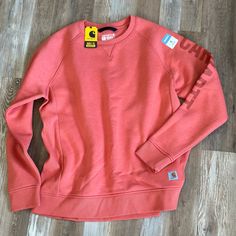 Coral Colored Women’s Carhartt Sweatshirt. Brand New Never Been Worn. Womens Carhartt Sweatshirt, Carhartt Crewneck, Carhartt Sweatshirt, Women Carhartt, Carhartt Sweatshirts, Carhartt T Shirt, Carhartt Women, Clothing Pieces, School Clothes