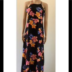 Nwot 28 Palms Women's Xs Tropical Hawaiian / Luau Shift Fit And Flare, Maxi Dress, Floral Pattern, Black Color, Halter Neck, Single Button Closure And Side Zipper, 100% Viscose, Made In China, Machine Washable, Pullover, Sleeveless Armpit To Armpit 19” Length From Armpit 48.5” Waist One Way Flat 15” Length From Shoulder 53” Casual Stretch Maxi Dress For Date Night, Floral Print Stretch Maxi Dress For Night Out, Black Lined Maxi Dress For The Beach, Lined Black Maxi Dress For The Beach, Black Fitted Maxi Dress For Vacation, Fitted Black Maxi Dress For Vacation, Fitted Black Sundress Maxi Dress, Black Maxi Dress For Summer, Flare Maxi Dress