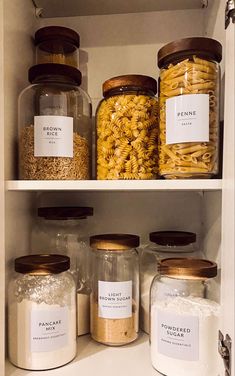 Pinterest pantry organization Breakfast Essentials, House Organisation, House Essentials, Future Apartment Decor, Sweater Knitting, Blanket Knitting