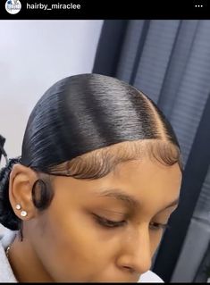 Middle Part Slick Back Bun Natural Hair, Side Part Slick Back Natural Hair, Natural Sleek Hairstyles For Black Women, Middle Part Slick Back Natural Hair, Slick Hairstyles Baddie Short Hair, Locs Weave, Sleek Hairstyles Black Women, Slick Back Ponytail Natural Hair, Girl Locs