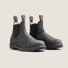 Rustic Black Leather Chelsea Boots, Men's Style 587 - Blundstone USA Blundstone Rustic Black, Black Blundstone, Leather Chelsea Boots Women, Womens Casual Boots, Blundstone Boots, Black Leather Chelsea Boots, Mens Boots Casual, Side Zip Boots, Pull On Boots