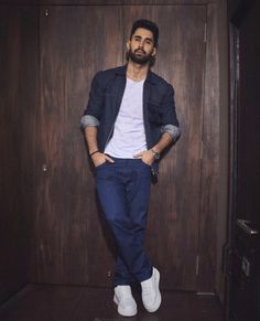 Siddharth Malhotra, Men Fashion Photoshoot, Indian Men, Indian Men Fashion, Handsome Guys, Indian Man, Boys Fashion, Poses For Photos