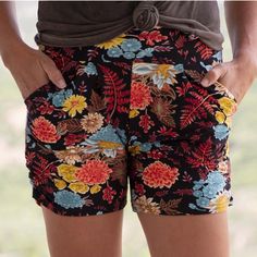 Item: Harem Shorts W/ Pockets Color: Colorful Floral Size: S/M (0-10) Condition: New With Tag Material: 65% Polyester 35% Cotton Waist: 12” Length: 15” Inseam: 4” Item Is New In Packaging. Size Recommendation Is Provided By Boutique I’ve Purchased From. See Measurements About To Determine If These Will Fit You. Black Floral Print Bottoms For Summer, Black Summer Bottoms With Pockets, Black Floral Print Shorts For Summer, Casual Black Bottoms With Floral Print, Casual Stretch Shorts With Floral Print, Black Floral Print Shorts, Fitted Casual Shorts With Floral Print, Black Floral Print Vacation Bottoms, Vacation Black Floral Print Bottoms