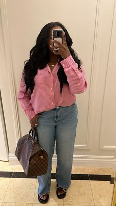 Outfit inspo, zara, button up, jeans, sandals, Louis Vuitton, casual inspo Casual Girly Outfits, Louis Vuitton Cite Bag Outfit, Chic Button-up Jeans For Day Out, Women's Button Down Shirt, Professional Outfits Women, Classy Casual Outfits, Casual Summer Outfit, Comfy Fashion, Casual Chic Outfit