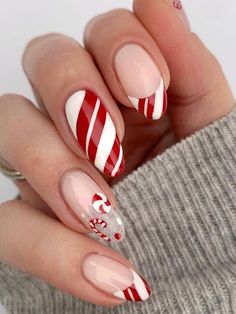 "Glowing Christmas Nails with LED Effects"
#GlowNails #LEDNails #ChristmasLights #FestiveGlow #HolidayNails Candy Cane Nails, Cute Christmas Nails, Christmas Nails Easy, Sweater Nails, Nail Pops, Her Nails, Nail Candy