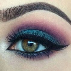 Eyeliner Cat, Maquillage Goth, Winged Liner Makeup, Cat Eye Eyeliner, Permanente Make-up, Youtube Makeup