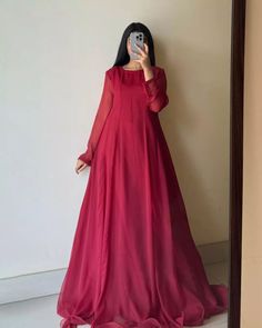 Simple Long Frocks Pakistani, Plain Long Frocks, Eid Post, Shadi Dress, Fancy Attire, Eastern Dresses, Pakistani Women Dresses, Long Frock Designs, Aesthetic Captions