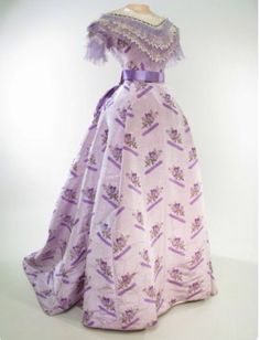 History Dress, 1860 Fashion, Manchester Art, 19th Century Fashion, Old Dresses