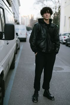 How to wear Chelsea Boots ? | Chelsea Boots Styling Tips | Chelsea Boots Outfits | Chelsea Boots Styling Tips For Men| Aesthetic & Stylish Way to Wear Chelsea Boots | Mens Holiday Outfits | Summer Outfits Men Mens All Black Streetwear, Men's Layered Outfits, Urban Man Outfit, Edgy Style Men, Street Snap Men, Outfit With Boots Men, Aesthetic Black Outfits Men, Rock Men Outfit, Black Aesthetic Outfits Men