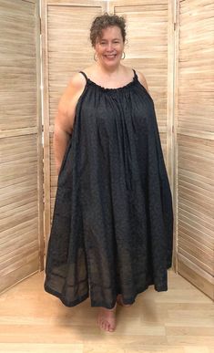 Leilani Lounge Dress is a long dress in 100% cotton that is perfect for plus size women. Made in USA. Peaches is an online store featuring natural fibers, sizes 1x - 10x. Petite, tall, have a larger belly, or gray hair? We make to order clothing for women over 40, and over 50. Our casual plus size outfits are comfortable and have style. A quality plus size fashion closet includes cotton and linen outfits. Pants, dresses, skirts, shirts, jackets, we have all. Plus size fashion apparel USA Plus Size Summer Outfits Big Stomach, Casual Plus Size Outfits, Linen Outfits, Plus Size Style, Plus Size Summer Outfits, Fashion Closet, Sewing Book, Lounge Dress, Over 50 Womens Fashion