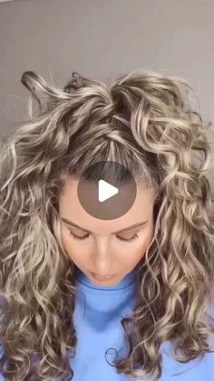 Medium Length Hair Styles With Curls, Easy Curly Hairstyles Half Up Half Down, Curly Hair Evening Style, Half Up For Curly Hair, Easy Half Up Half Down Hair Curly Hair, Curly Hair Dance Hairstyles, Curly Hair Dos Easy, Shoulder Length Curly Hairstyles Half Up, Curly Hair Half Up Half Down Black Women