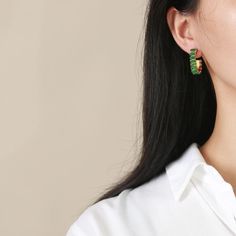 Pieces inspired by fashion that will make you look incredible, shine and let Leri'a Fine Jewelry do the magic. Emerald Color, Ear Stud, Modern Fashion, Ear Studs, Custom Jewelry, Ear Cuff, The Magic, Gold Earrings, Cool Style