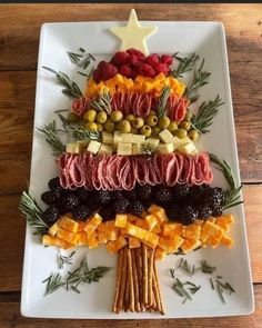 Christmas Tree Charcuterie, Tree Charcuterie, Christmas Party Snacks, Christmas Brunch