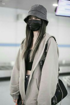 Kore Ulzzang, Tomboy Style Outfits, Tomboy Fashion, Girls Fashion Clothes, Korean Street Fashion