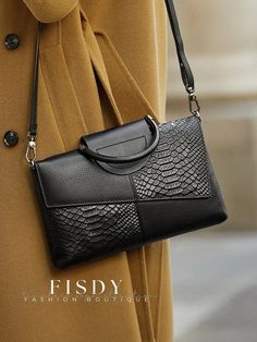 Fisdy - Crocodile Print Paneled Clutch Bag: A Stylish and Versatile Crossbody Bag for the Modern Professional Urban Bags, Alligator Pattern, Crossbody Bag Fashion, Crocodile Print, Luxury Purses, Business Bag, Types Of Bag, Bag Vintage, Pouch Bag