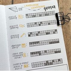 20 Amazing Language Learning Bullet Journal Spread Ideas - Cultured Simplicity Language Journal Ideas, Foreign Language Journal, Language Bujo, Psycology Tips, Language Learning Bullet Journal, Language Planner, Vocabulary Journal, Ide Jurnal, French Notes